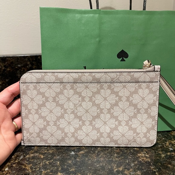 NWT Kate Spade SPADE FLOWER COATED CANVAS LARGE TOTE & Matching Wristlet Beige - Picture 10 of 13